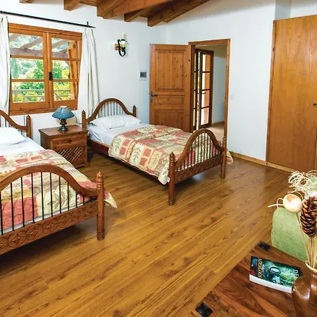 Beautiful In Paphos With 3 Bedrooms, Outdoor Swimming Pool And Swimming Pool Holiday home Miliou